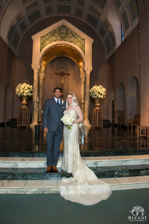 St_Annes_Catholic_Church_Houston_Fusion_Indian_Wedding_Couple's_Photos_004