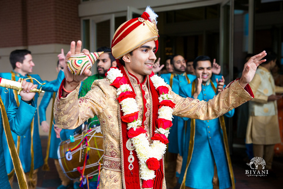 SN_Indian_Wedding_Ceremony_Baraat_Photos_Sugarland_Marriott_Houston_TX_003