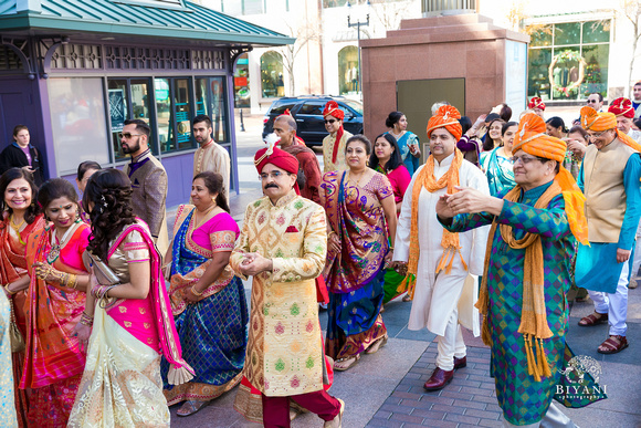 SN_Indian_Wedding_Ceremony_Baraat_Photos_Sugarland_Marriott_Houston_TX_016