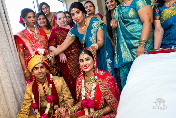 SN_Indian_Wedding_Ceremony_Grooms_Home_Photos_Sugarland_Marriott_Houston_TX_018