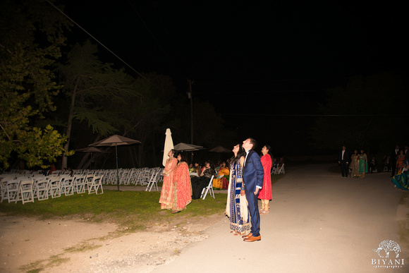 Hindu_Jewish_Wedding_Reception_Couples_and_Fireworks_Photos_019