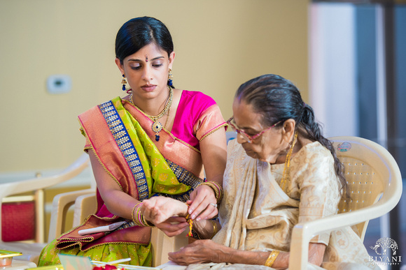 BAPS_Shri_Swaminarayan_Mandir_Wedding_Bride_Vidhi_Photos_Houston_TX_012