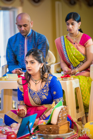 BAPS_Shri_Swaminarayan_Mandir_Wedding_Bride_Vidhi_Photos_Houston_TX_017