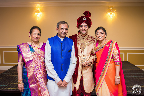 BAPS_Shri_Swaminarayan_Mandir_Wedding_Baraat_Photos_Houston_TX_006