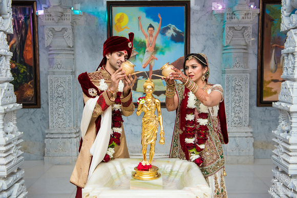 BAPS_Shri_Swaminarayan_Mandir_Wedding_Abhishek_Photos_Houston_TX_018