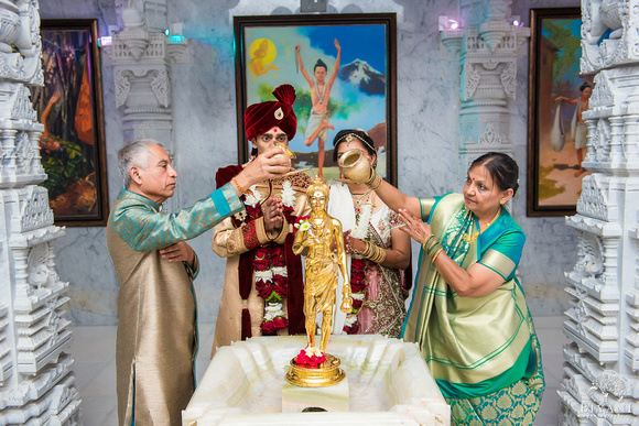 BAPS_Shri_Swaminarayan_Mandir_Wedding_Abhishek_Photos_Houston_TX_038