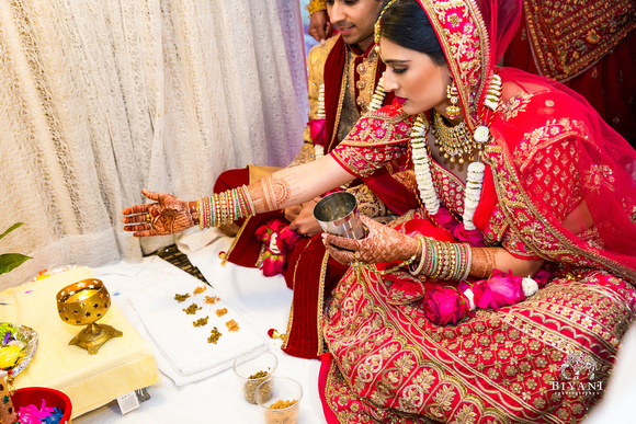 SN_Indian_Wedding_Ceremony_Grooms_Home_Photos_Sugarland_Marriott_Houston_TX_012