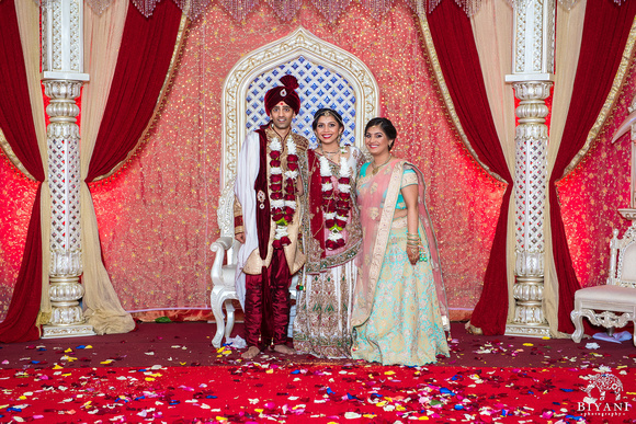 BAPS_Shri_Swaminarayan_Mandir_Wedding_Group_Photos_Houston_TX_022