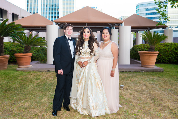 Fusion_Indian_Wedding_Reception_Group_Photos_Hilton_Post_Oak_Houston_TX_003