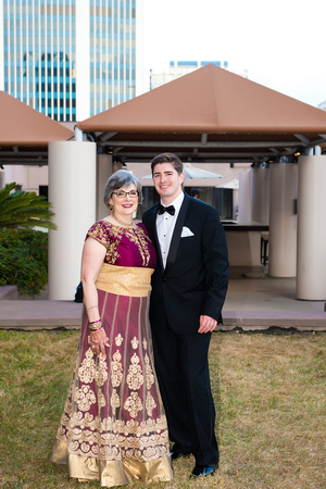 Fusion_Indian_Wedding_Reception_Group_Photos_Hilton_Post_Oak_Houston_TX_010