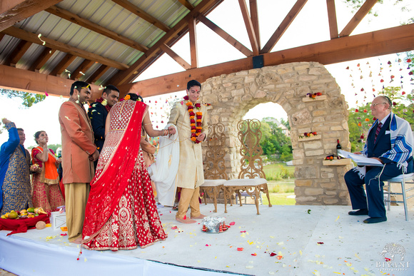 Hindu_Jewish_Wedding_Ceremony_Photos_136