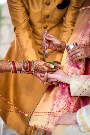 Hindu_Jewish_Wedding_Ceremony_Photos_108