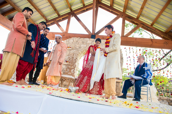 Hindu_Jewish_Wedding_Ceremony_Photos_143
