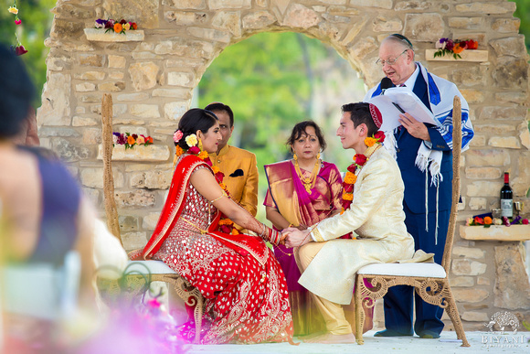 Hindu_Jewish_Wedding_Ceremony_Photos_117
