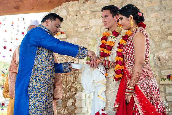 Hindu_Jewish_Wedding_Ceremony_Photos_155