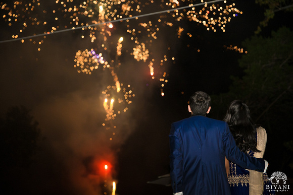 Hindu_Jewish_Wedding_Reception_Couples_and_Fireworks_Photos_030