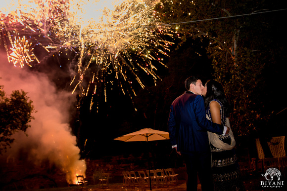 Hindu_Jewish_Wedding_Reception_Couples_and_Fireworks_Photos_035