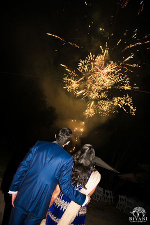 Hindu_Jewish_Wedding_Reception_Couples_and_Fireworks_Photos_029