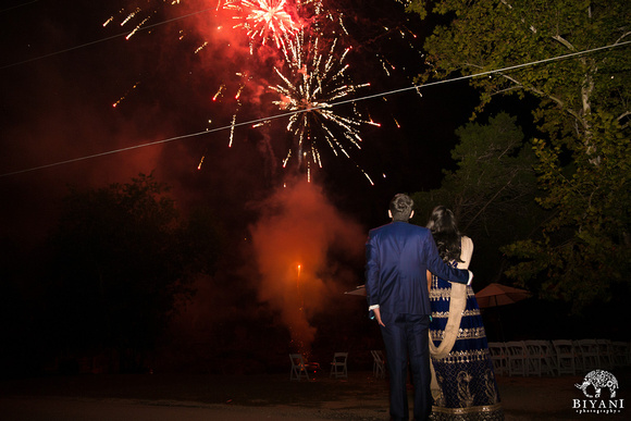 Hindu_Jewish_Wedding_Reception_Couples_and_Fireworks_Photos_025