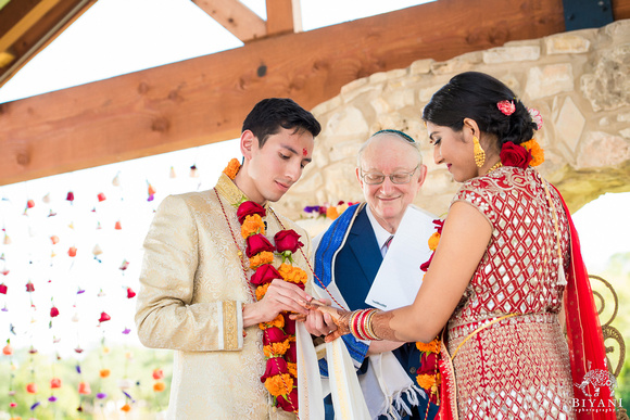 Hindu_Jewish_Wedding_Ceremony_Photos_228