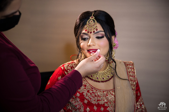 Dallas_Indian_Wedding_Getting_Ready_Photos_Bride_Biyani_Photo_006