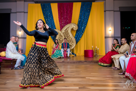 Fusion_Indian_Wedding_Sangeet_Photos_Noahs_Event_Center_Houston_TX_019