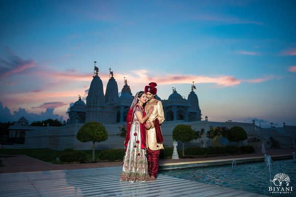 BAPS_Shri_Swaminarayan_Mandir_Wedding_Couples_Photos_Houston_TX_016