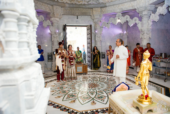 BAPS_Shri_Swaminarayan_Mandir_Wedding_Abhishek_Photos_Houston_TX_008