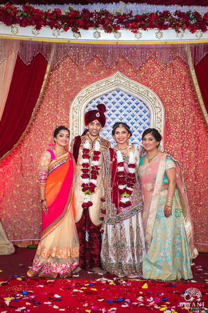 BAPS_Shri_Swaminarayan_Mandir_Wedding_Group_Photos_Houston_TX_006