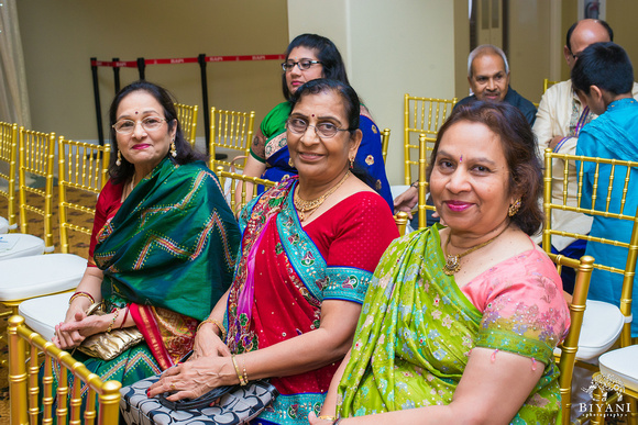 BAPS_Shri_Swaminarayan_Mandir_Wedding_Guest_Photos_Houston_TX_018