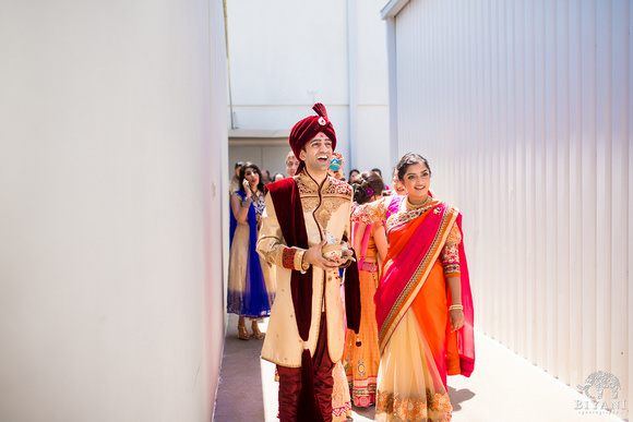 BAPS_Shri_Swaminarayan_Mandir_Wedding_Baraat_Photos_Houston_TX_018