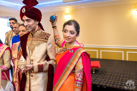 BAPS_Shri_Swaminarayan_Mandir_Wedding_Baraat_Photos_Houston_TX_013