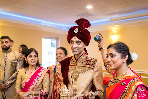 BAPS_Shri_Swaminarayan_Mandir_Wedding_Baraat_Photos_Houston_TX_010